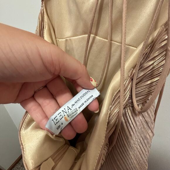 Mac Duggal Ruffle Tiered Criss Cross Lace Up Gown Gold Layered Evening Size 4 - Picture 7 of 9